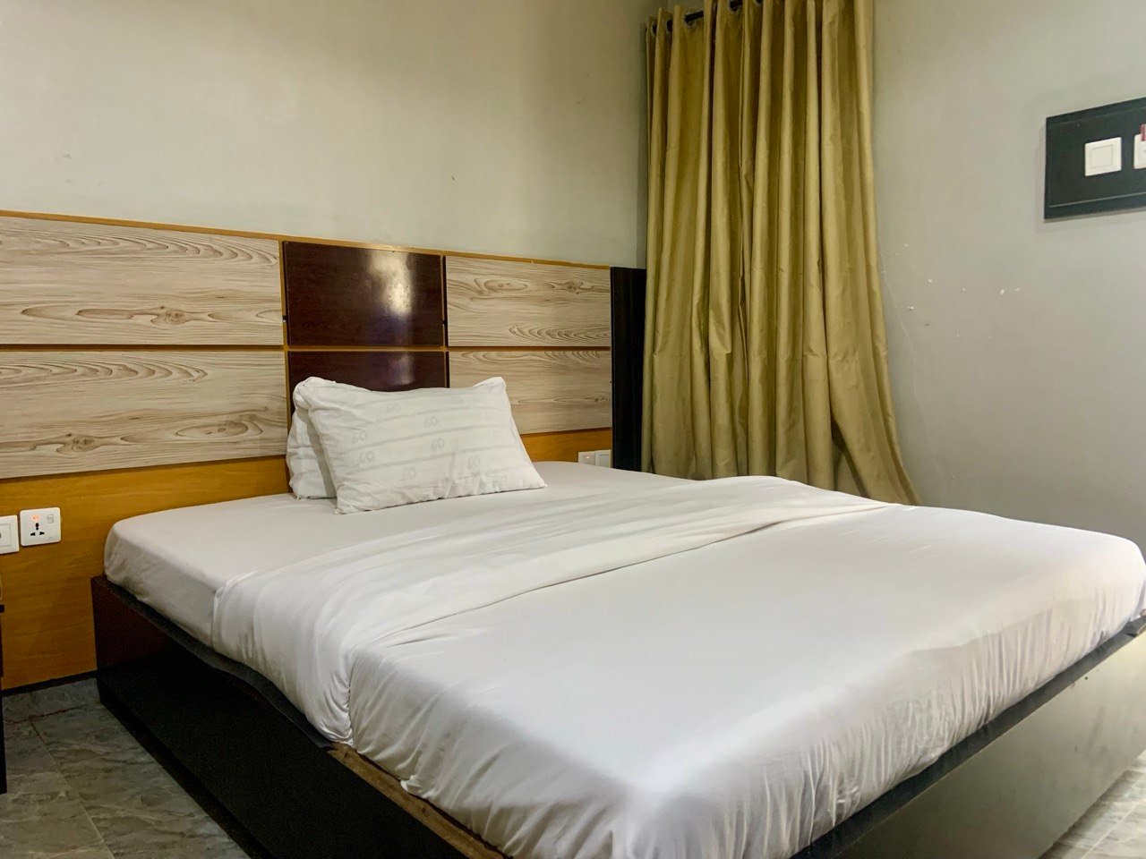 Economy Room interior